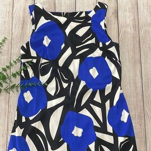 🌸 Clearance! 🌸 Black, White & Blue Pattern Knee Length Dress Size 6